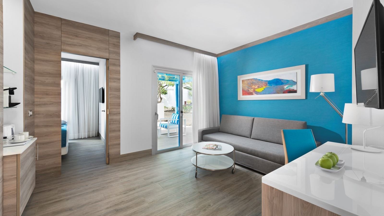 rooms-suite-garden-view