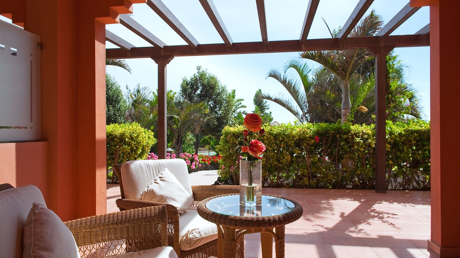 rooms-double-premium-garden-view-balcony-or-terrace