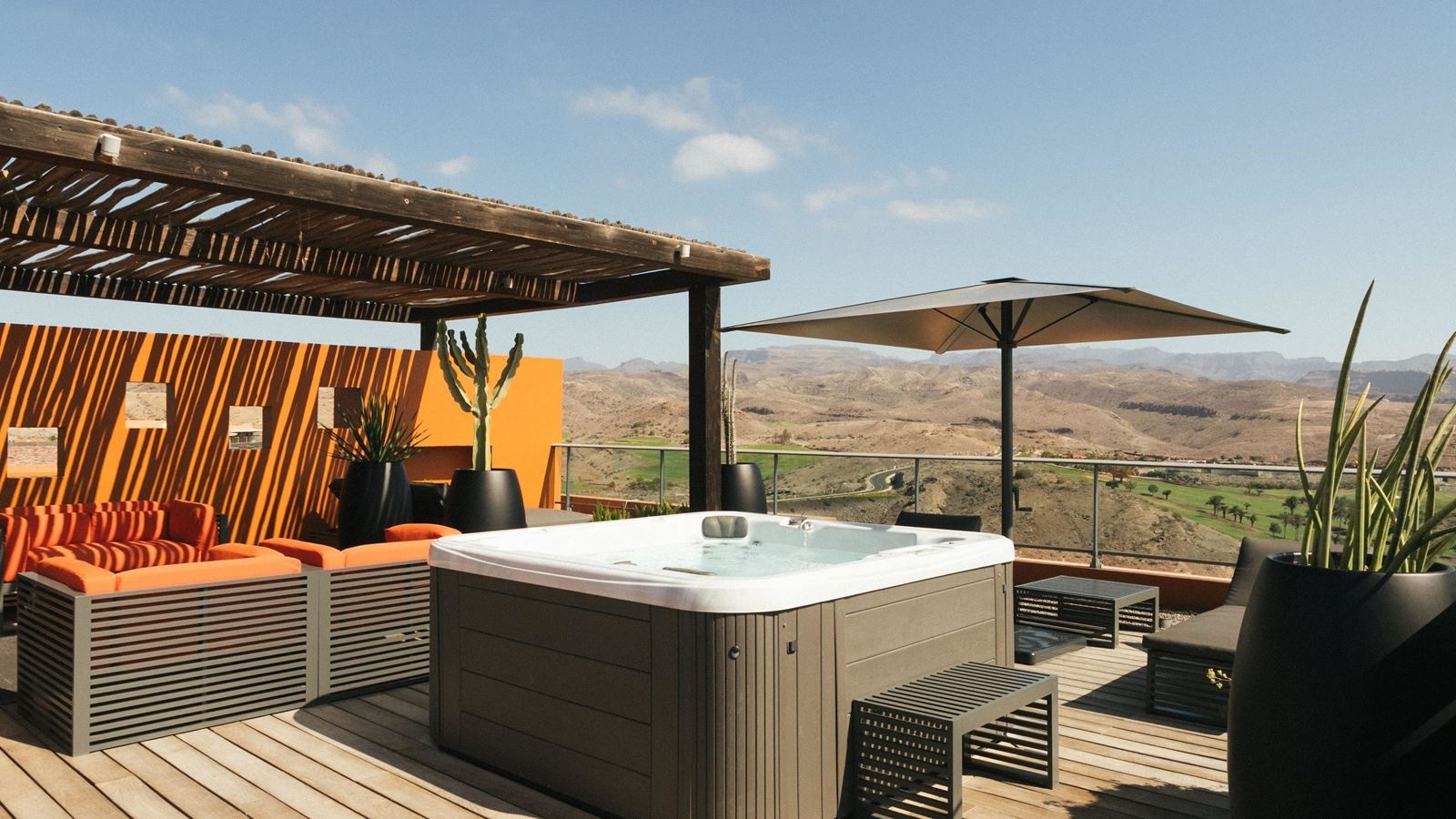 rooms-deluxe-suite-panoramic-view-balcony-or-terrace