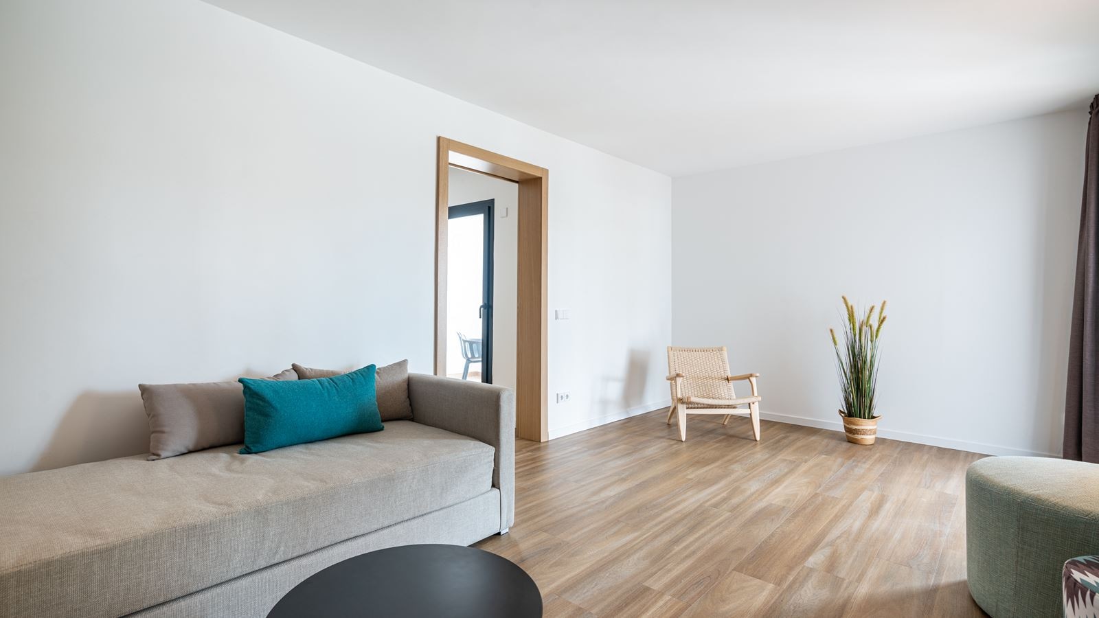 rooms-suite-balcony-or-terrace