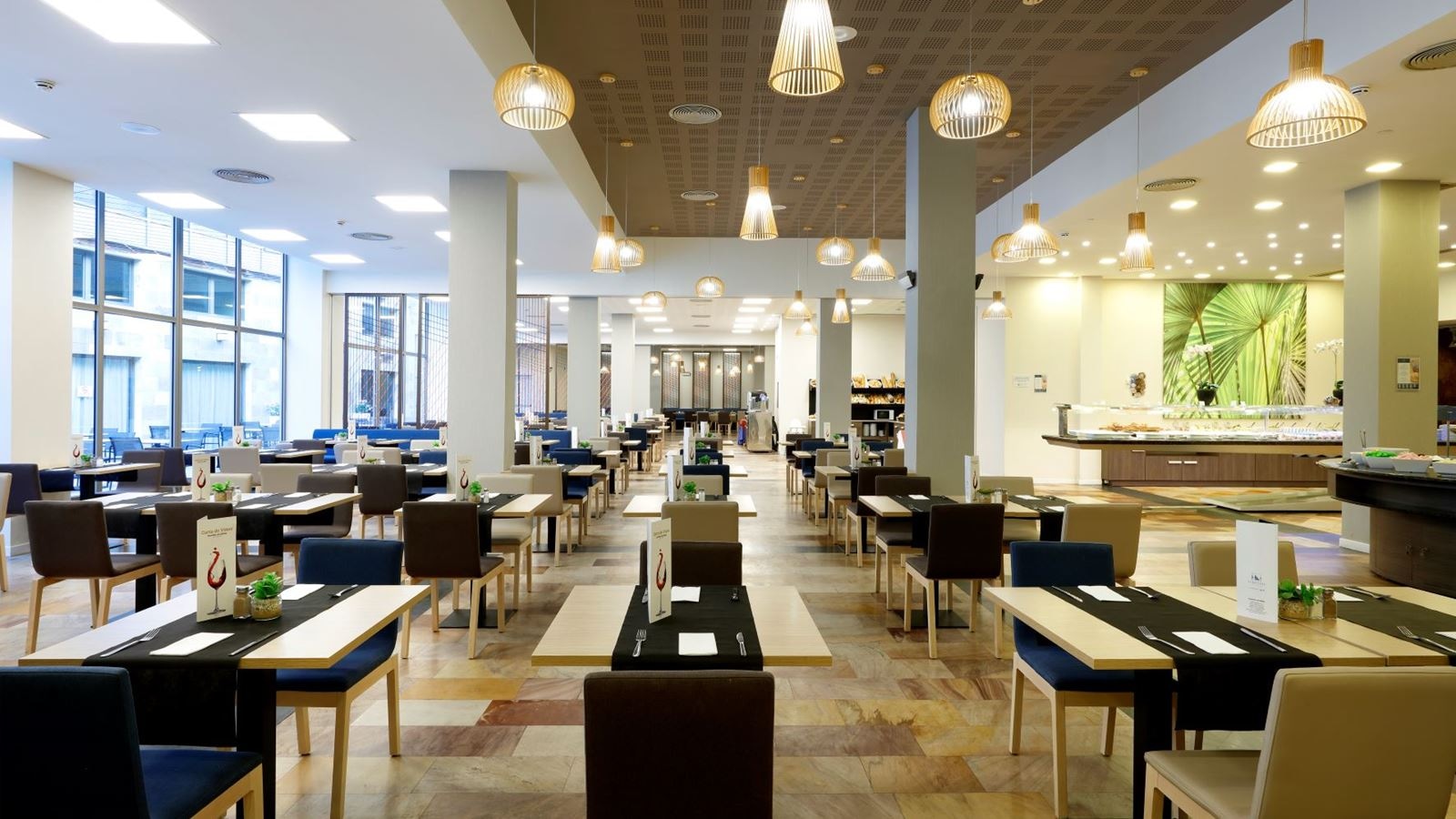 restaurants-restaurant