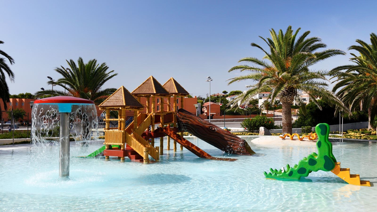 pools-outdoor-childrens-pool