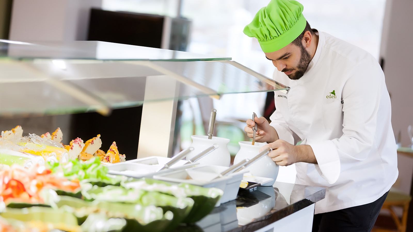 restaurants-restaurant