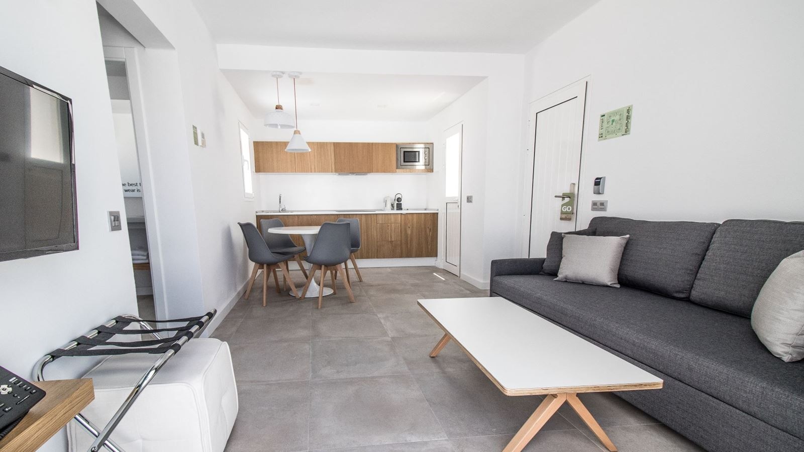 rooms-1-bedroom-apartment