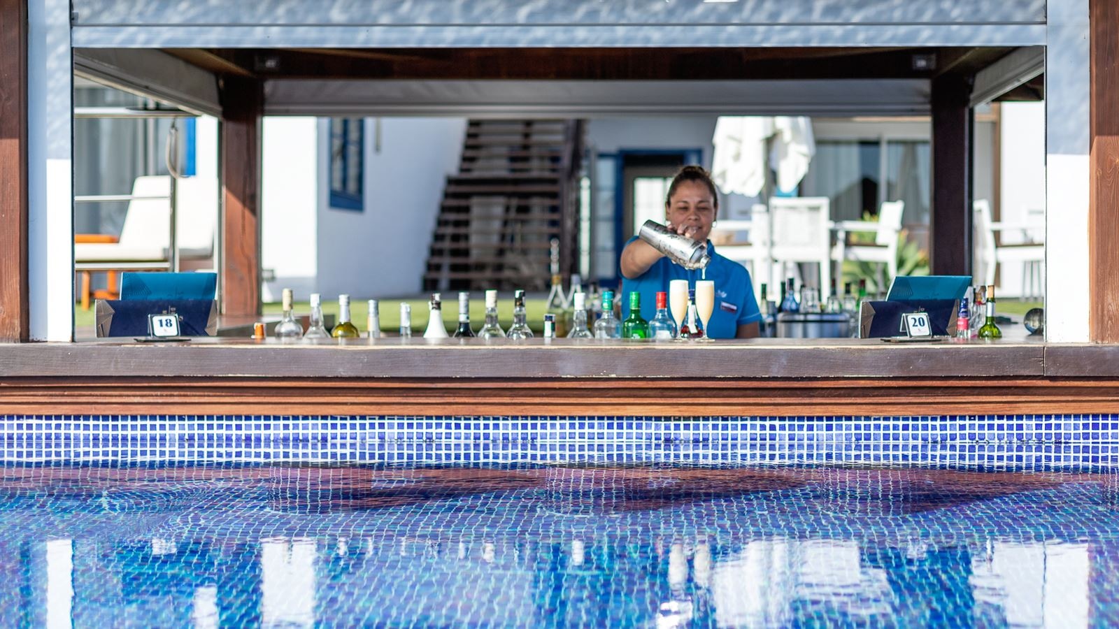 bars-las-salinas--club-volcán