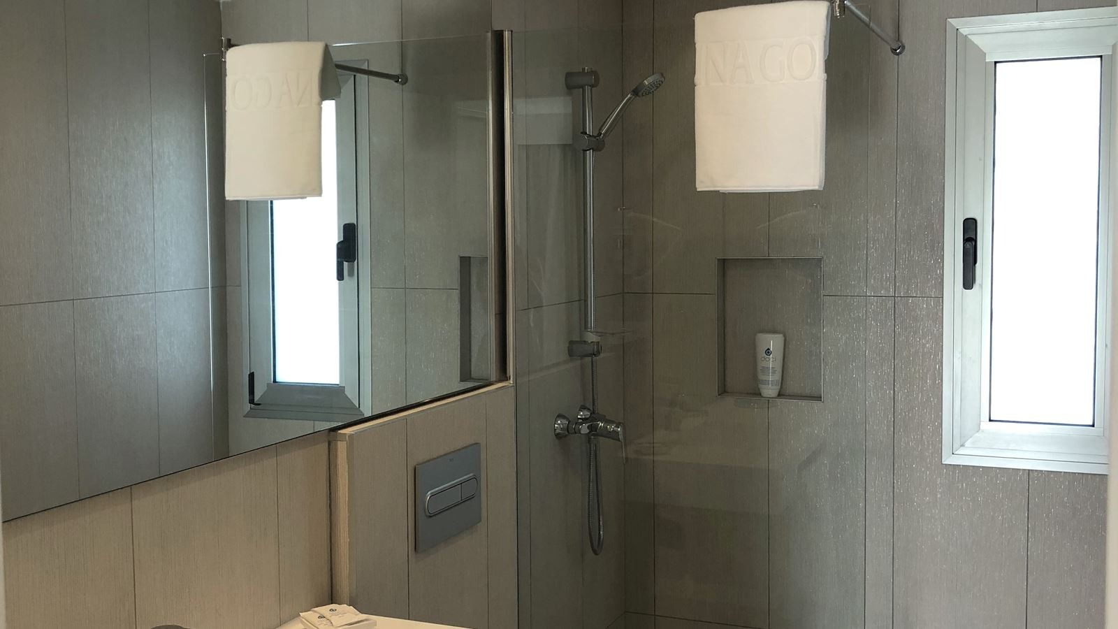 rooms-suite-golf-course-view-sgc