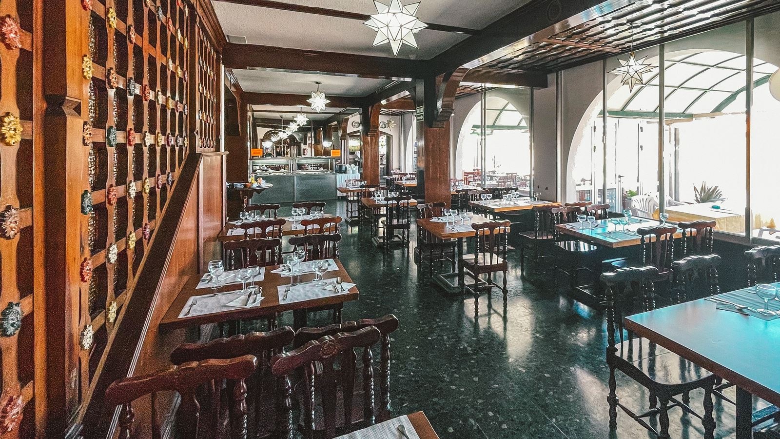 restaurants-buffet-restaurant