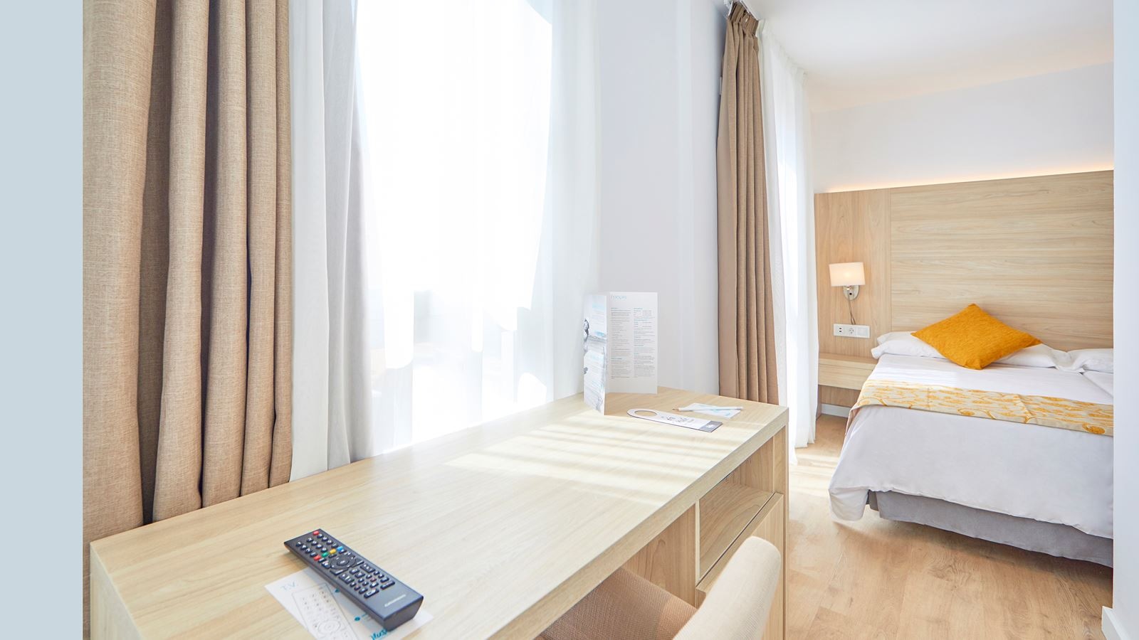 rooms-double-standard-room