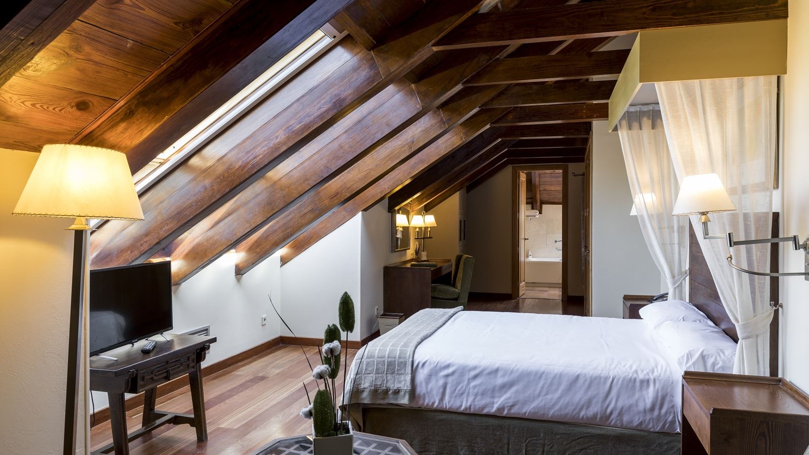 rooms-double-standard-room