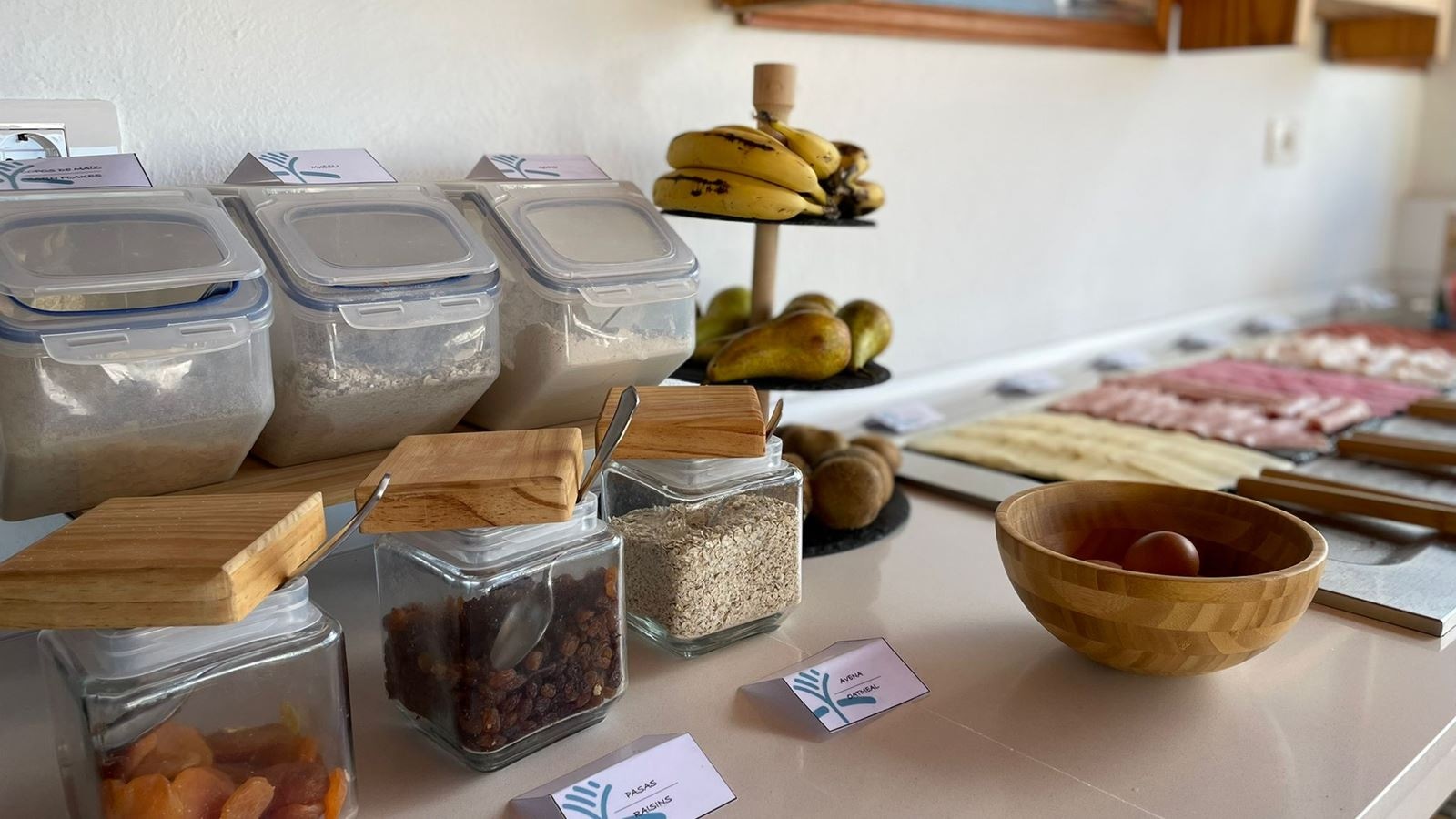 restaurants-restaurant