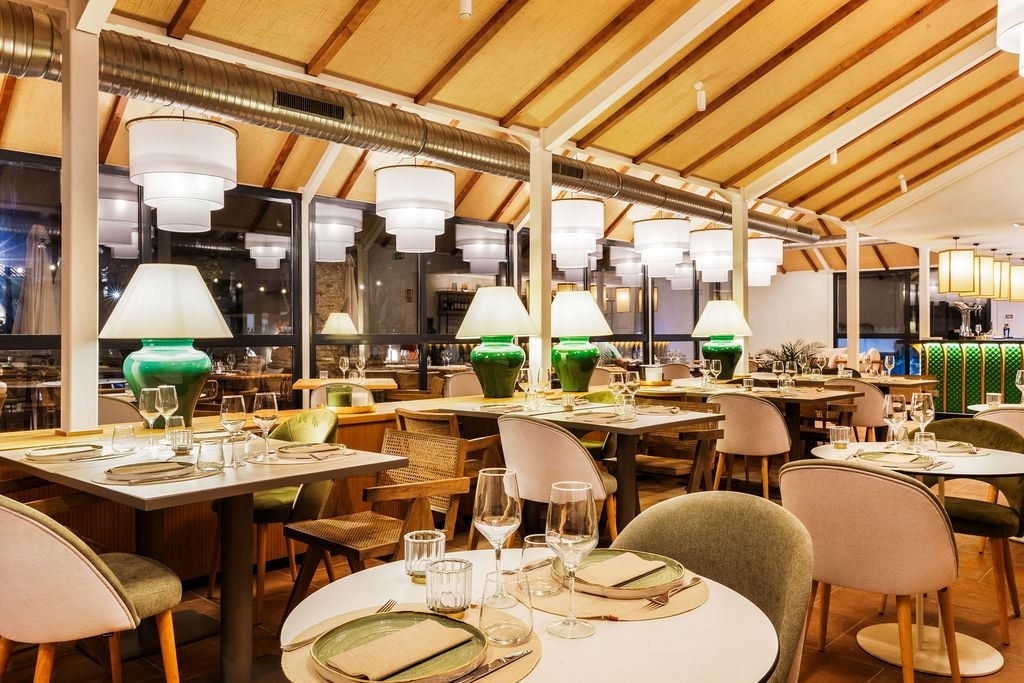 restaurants-san-roque-gardens