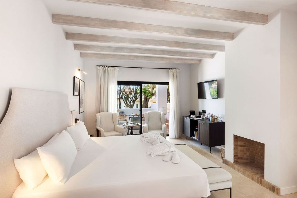 rooms-deluxe-gran-terrace