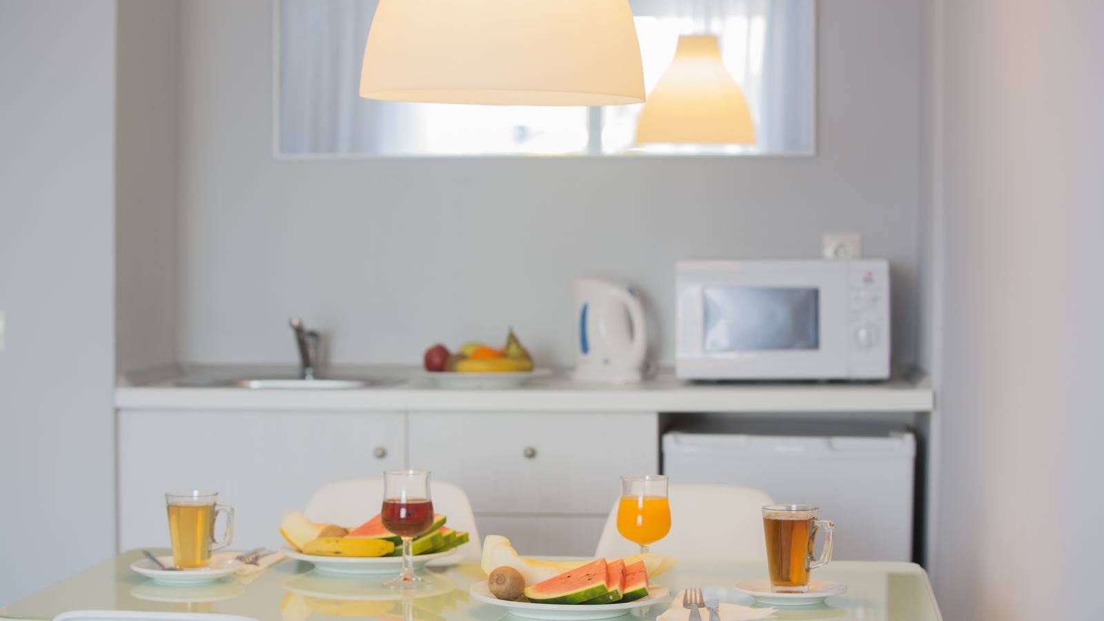 rooms-one-bedroom-suite-with-terracegarden-separate-bedroom