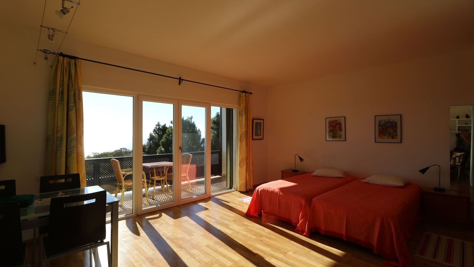 rooms-studio-balconyterrace