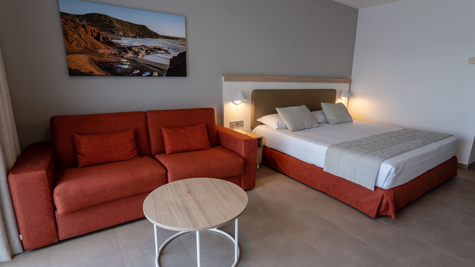 rooms-double-standard-room-with-balcony-or-terrace