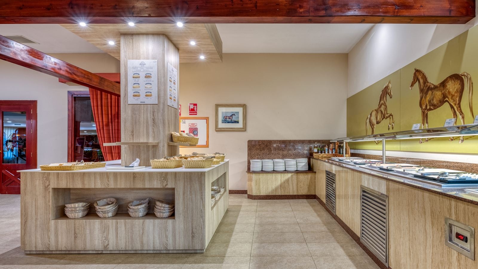 restaurants-restaurant