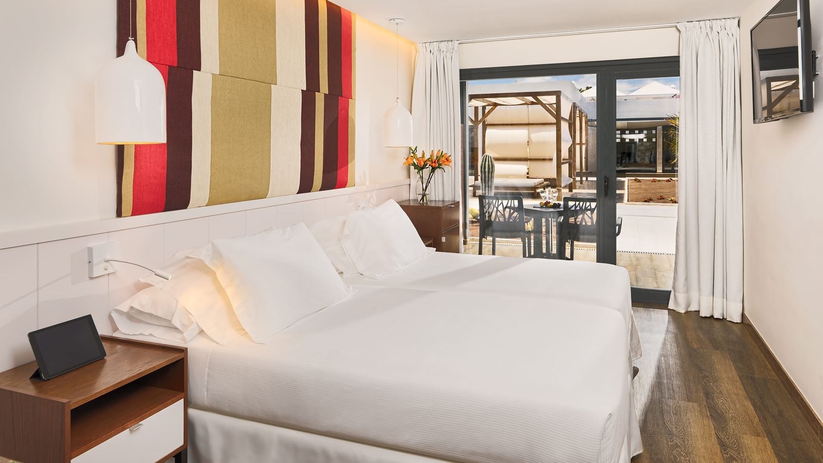 rooms-double-standard-room-balcony-or-terrace