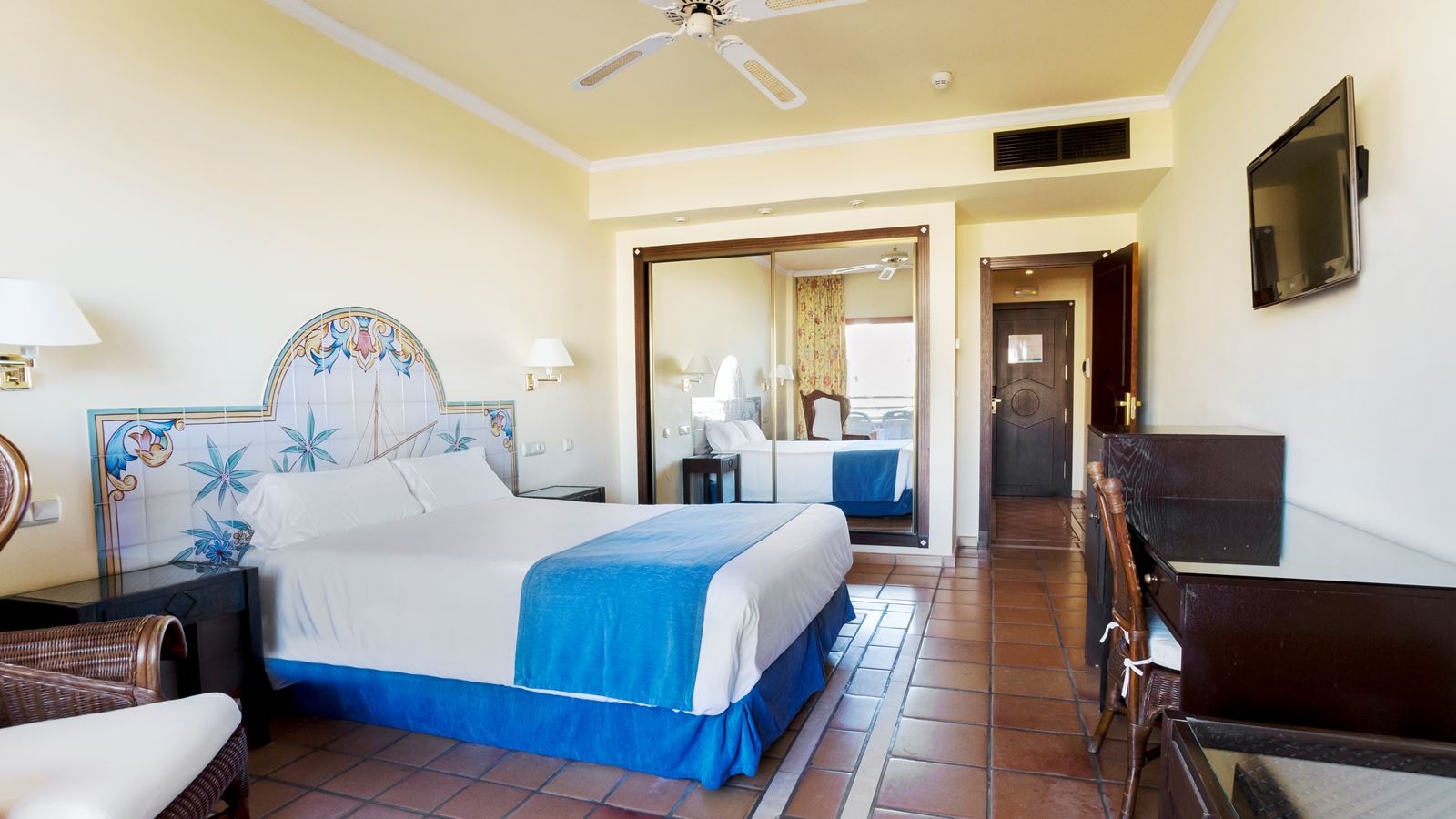 rooms-double-room-sea-view