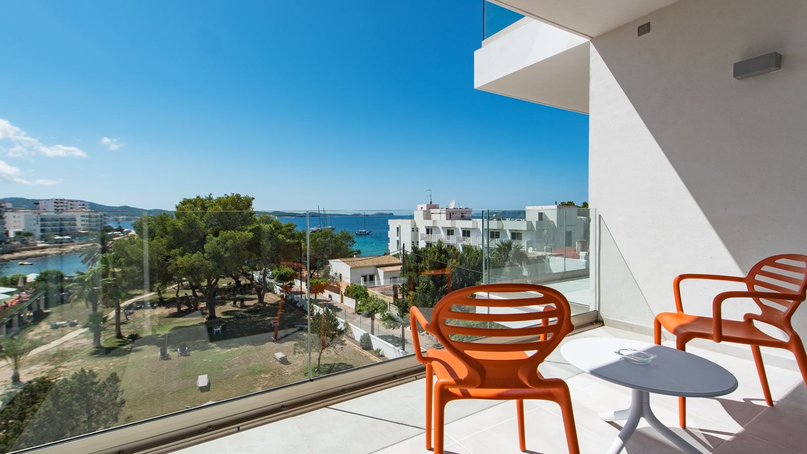 rooms-ds-doble-superior-room-with-balcony