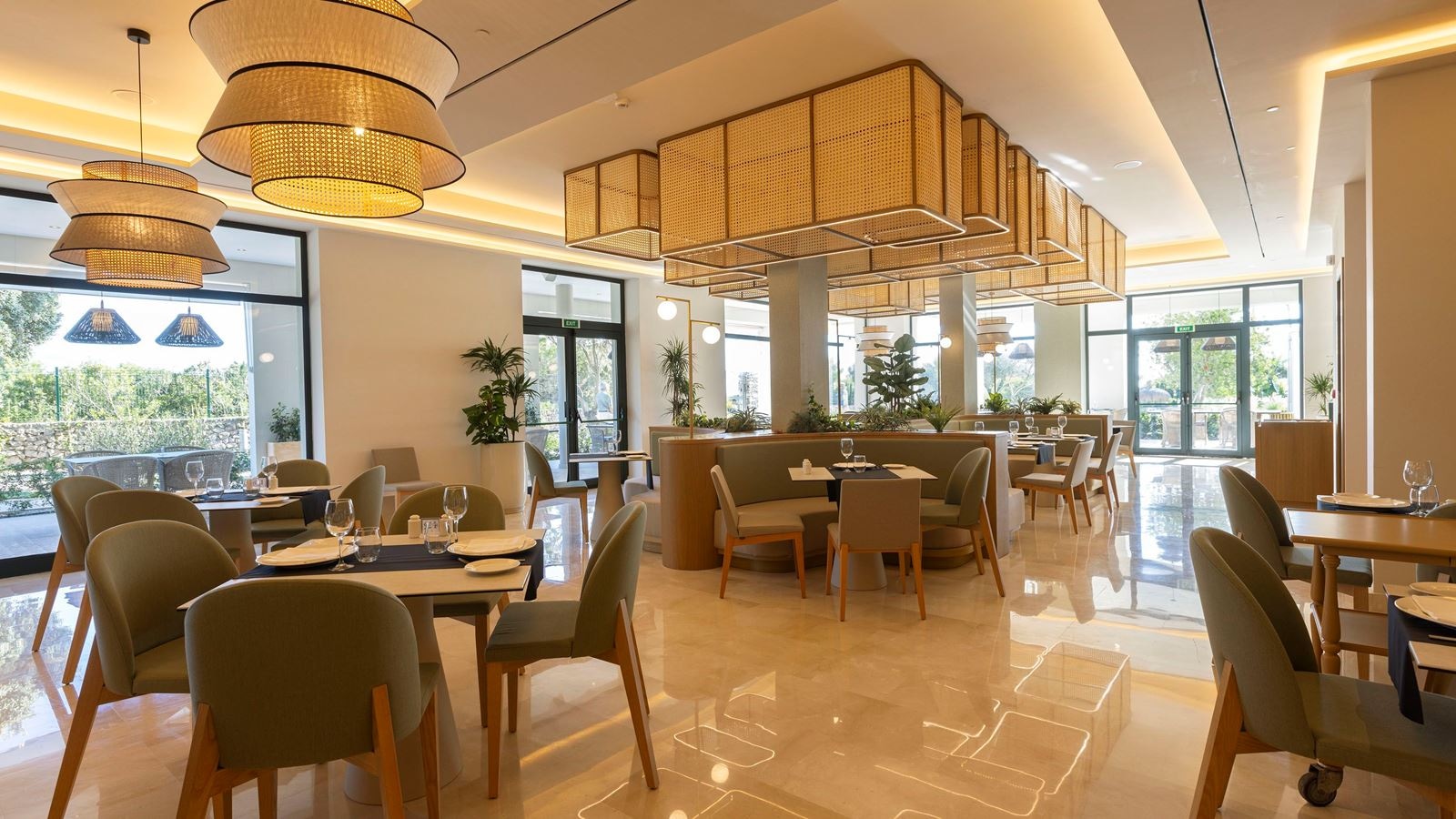 restaurants-a-la-carte-restaurant