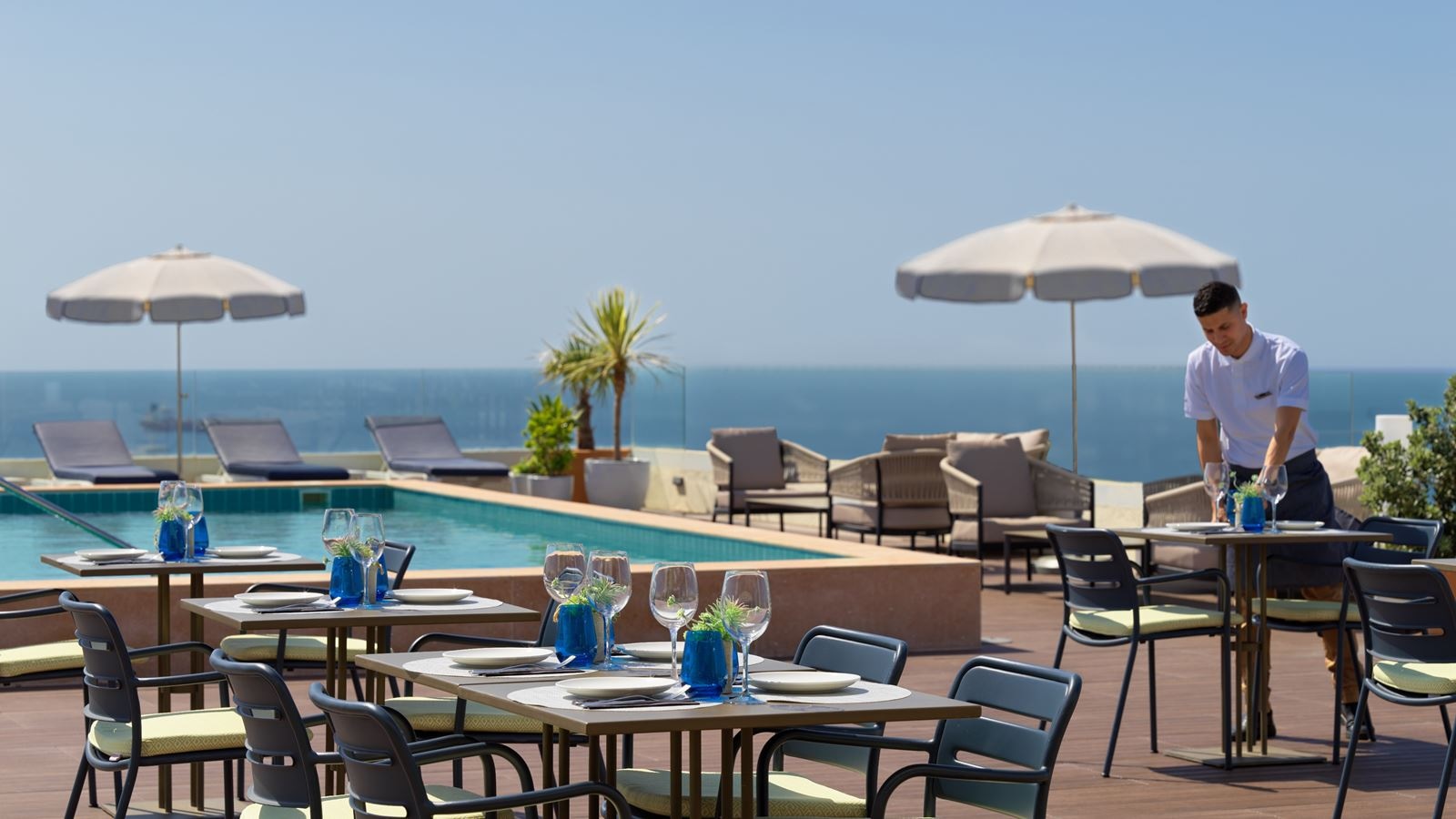 restaurants-a-la-carte-service