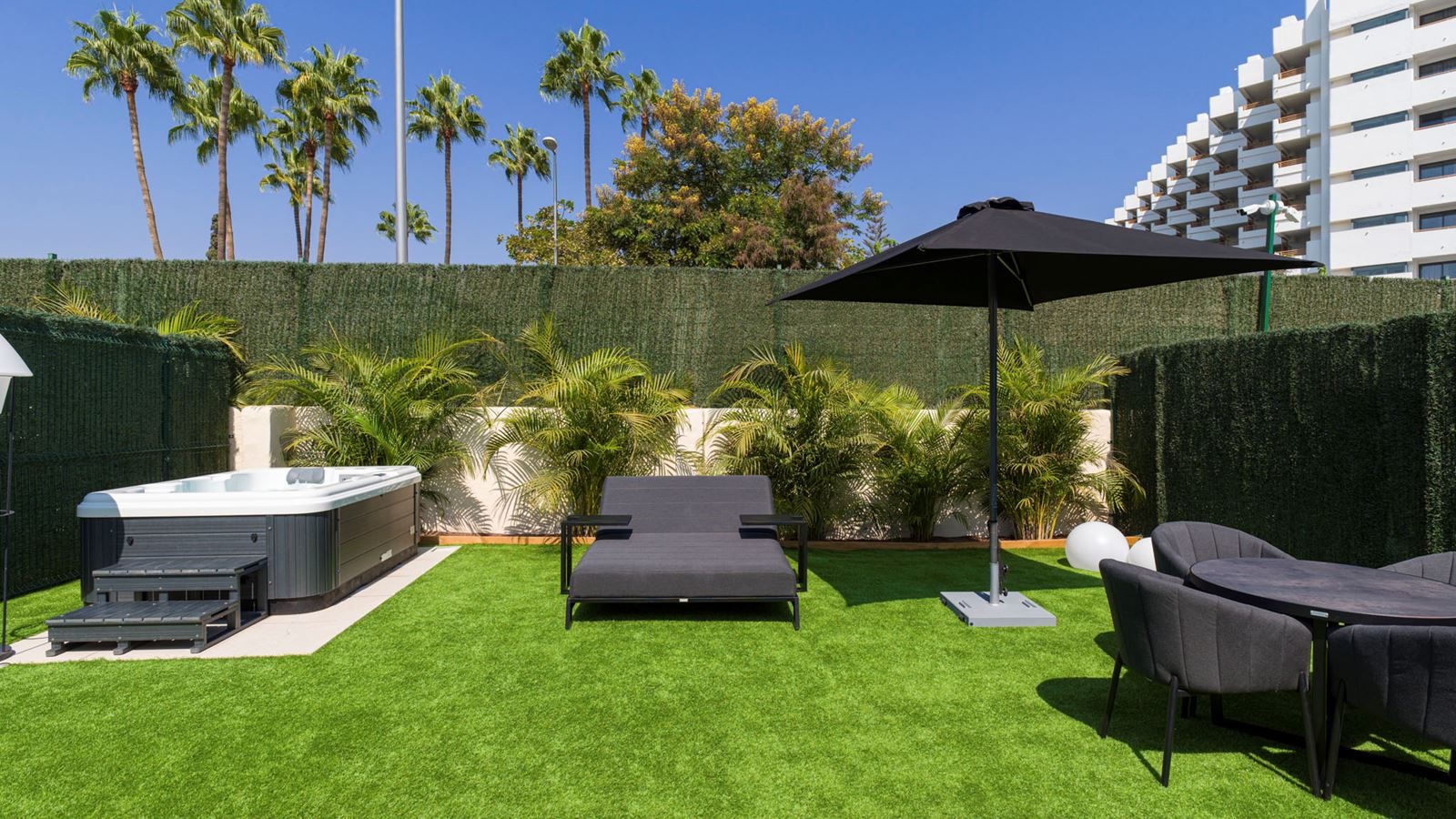 rooms-premier-villa-emblem-1-bedroom-with-terrace--v1