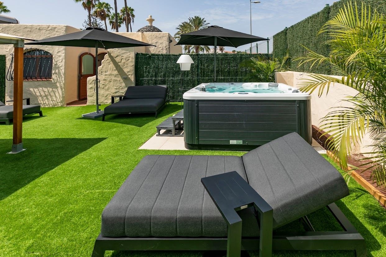 rooms-family-villa-emblem-2-bedrooms-with-terrace--v2