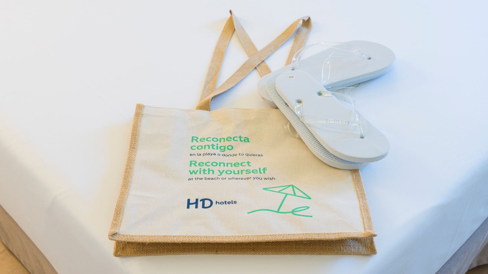 rooms-family-suite-emblem-2-bedrooms-with-terrace--sue2