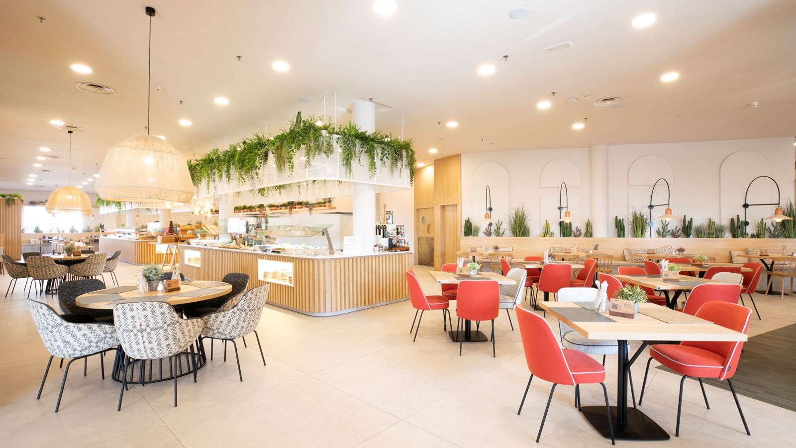 restaurants-picnic-casual-restaurant