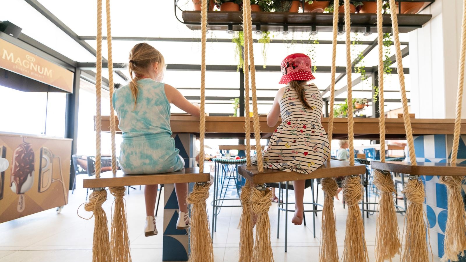 restaurants-family--joy-all-day-gastro-bar