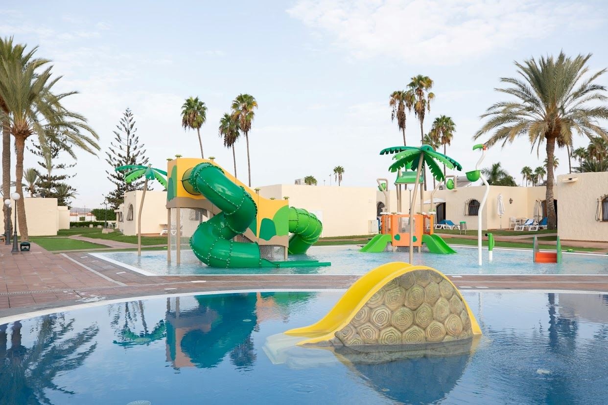 pools-outdoor-childrens-pool