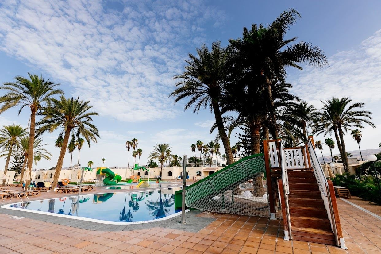 pools-outdoor-childrens-pool