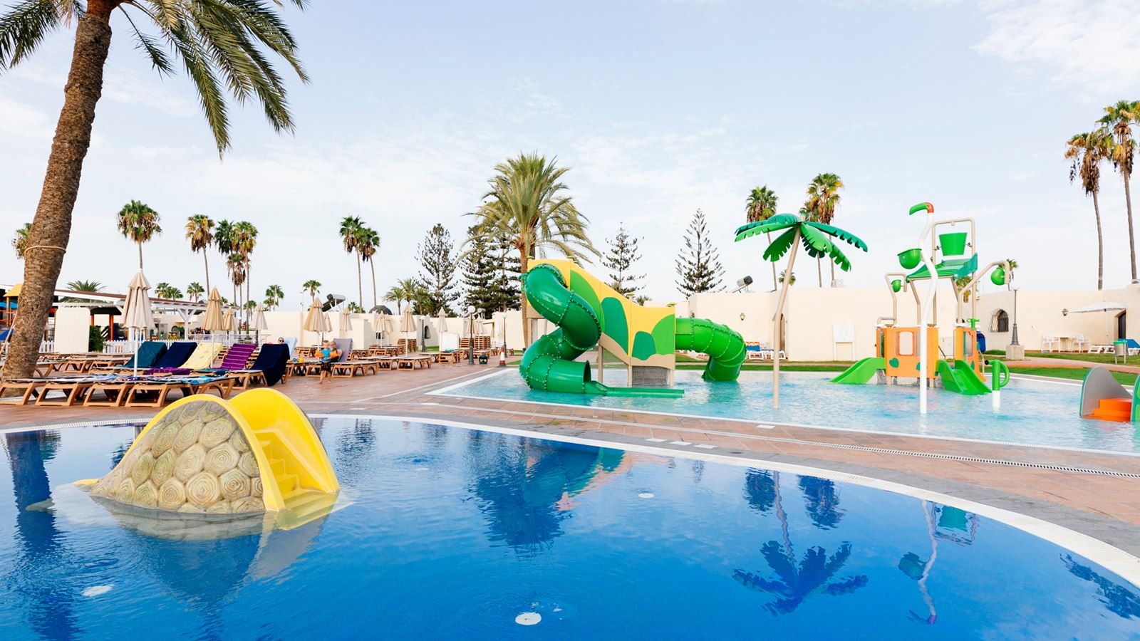 pools-outdoor-childrens-pool