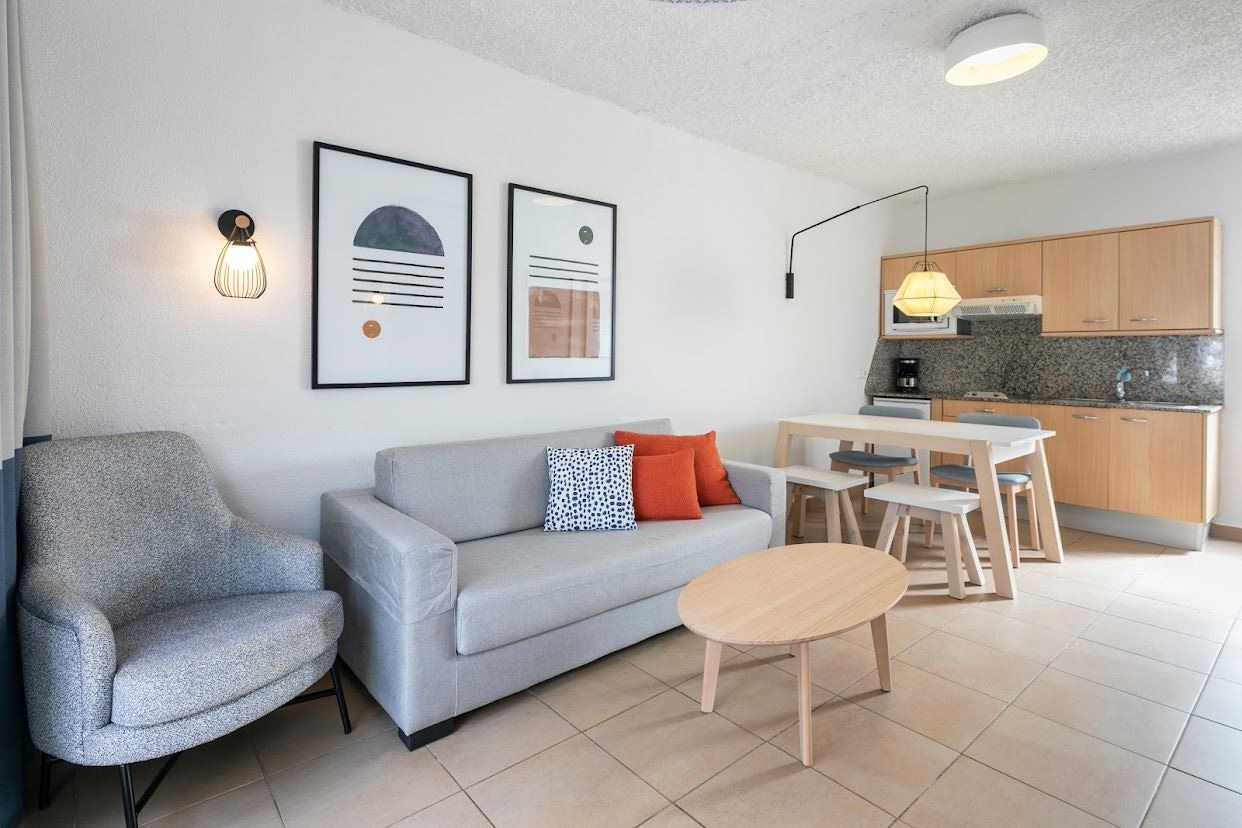 rooms-family-kid-suite-2-bedrooms-with-terrace--ks