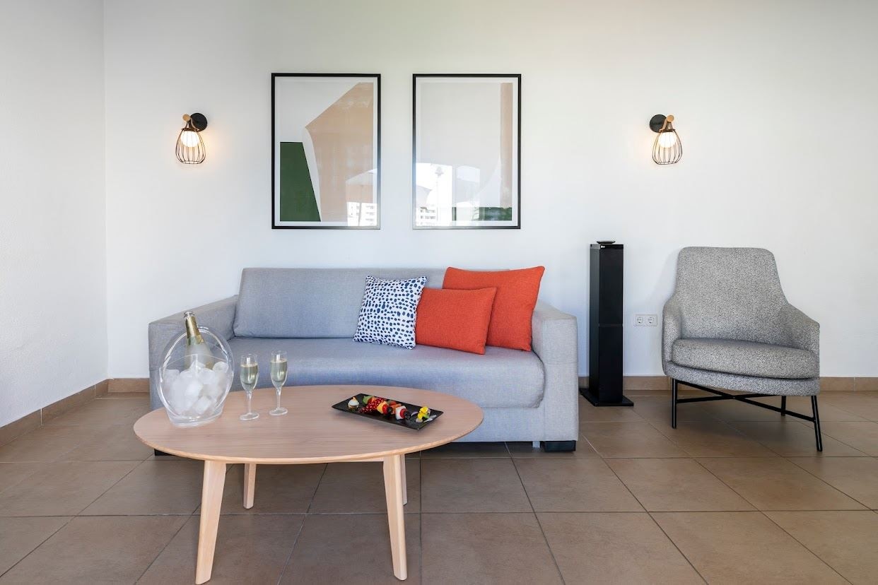 rooms-premium-villa-emblem-1-bedroom-with-terrace--v1