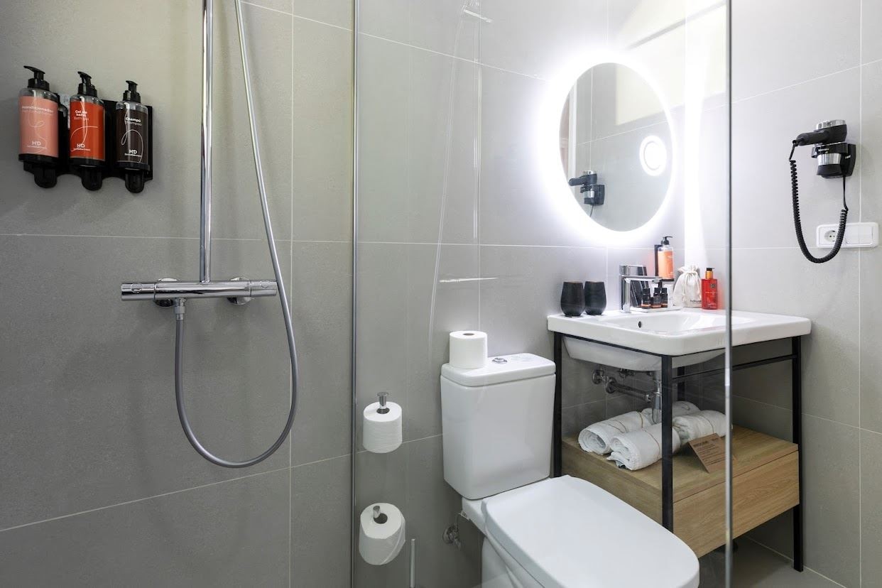 rooms-family-villa-emblem-2-bedrooms-with-terrace--v2