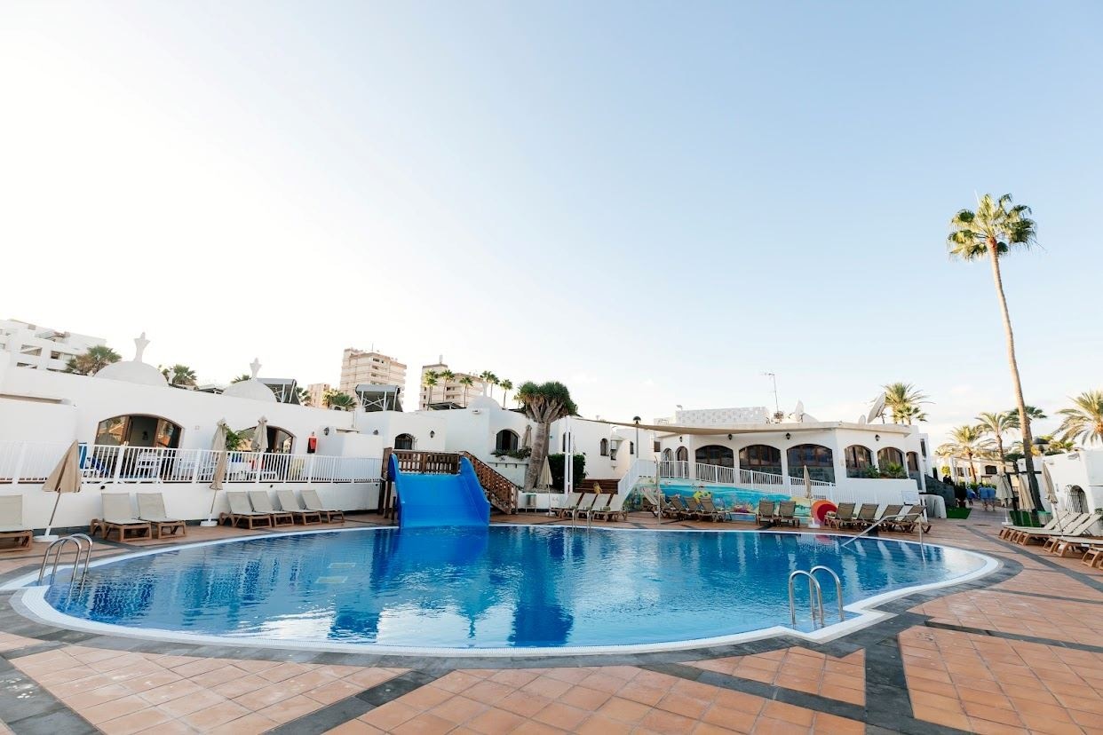 pools-outdoor-childrens-pool