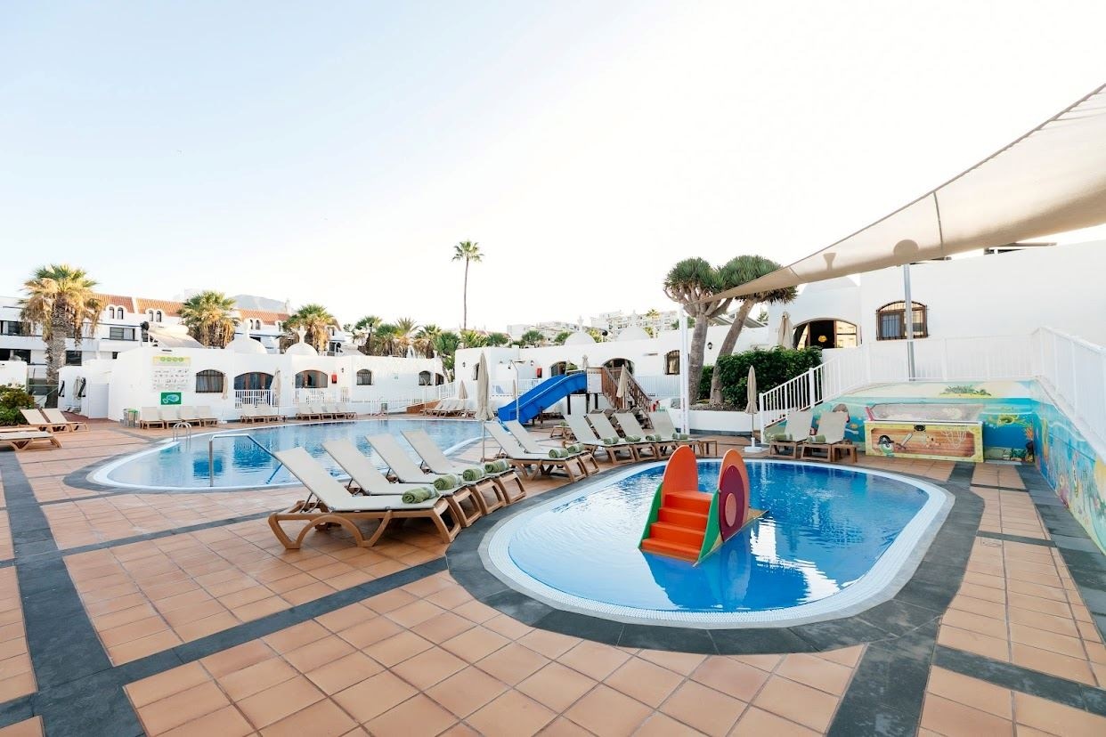 pools-outdoor-childrens-pool