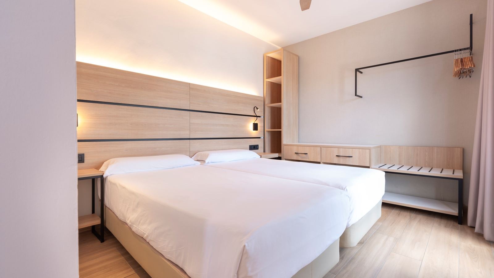 rooms-double-standard-room-single-use-dbl-estandar