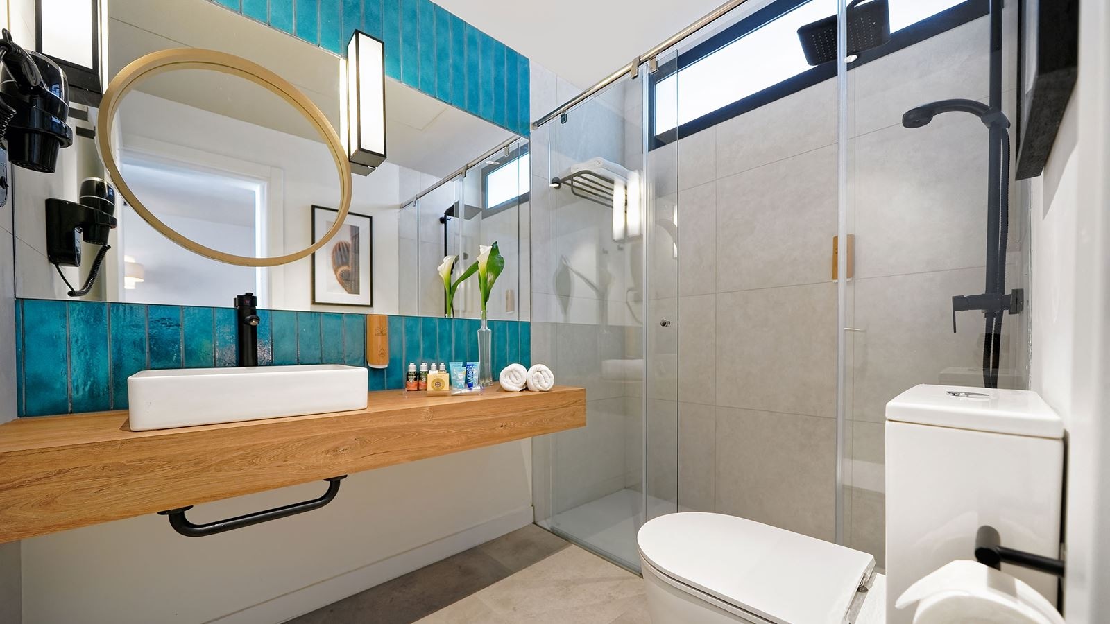 rooms-suite-with-balcony-or-terrace