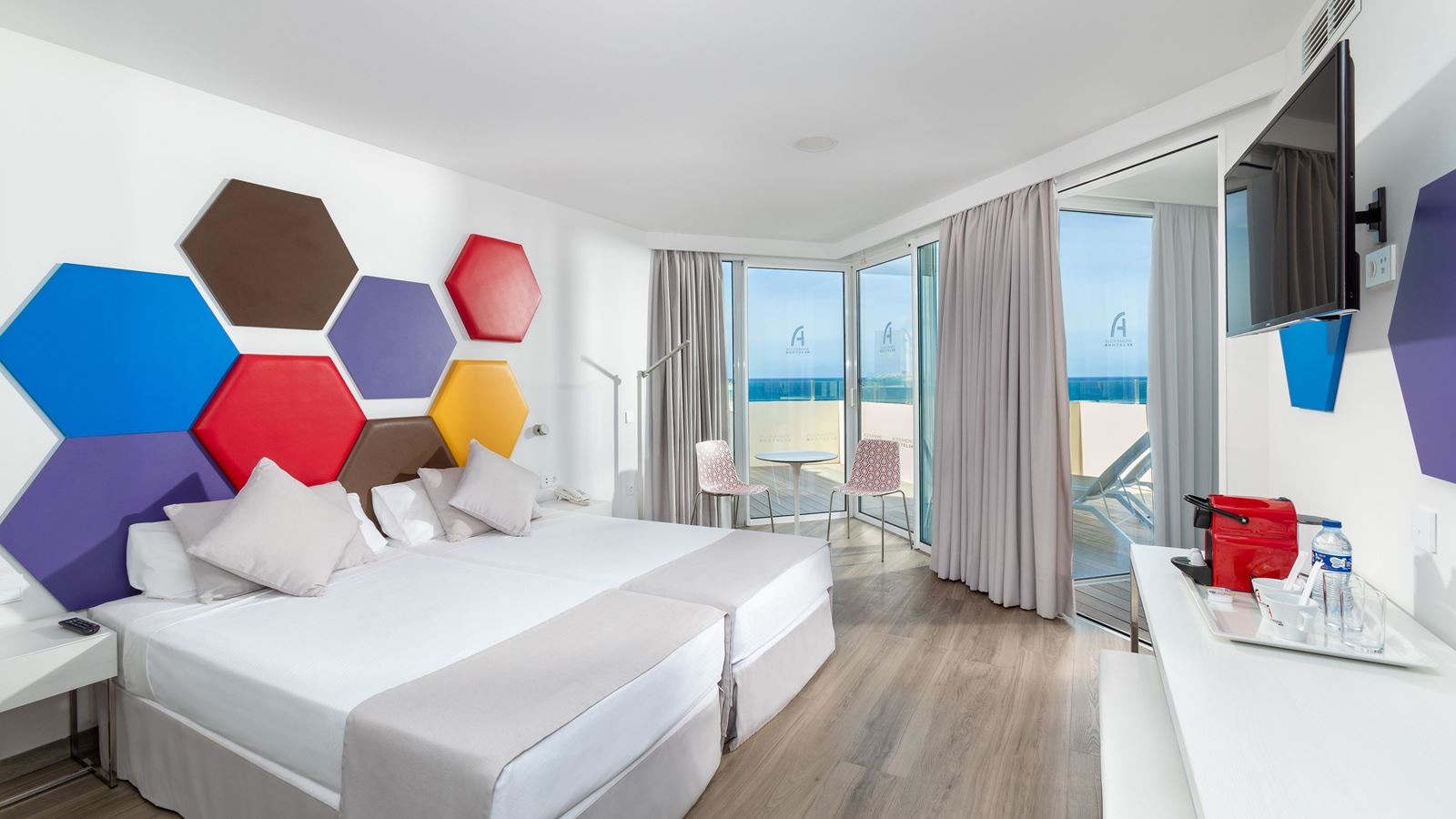 rooms-panoramic-room-sea-view-with-terrace