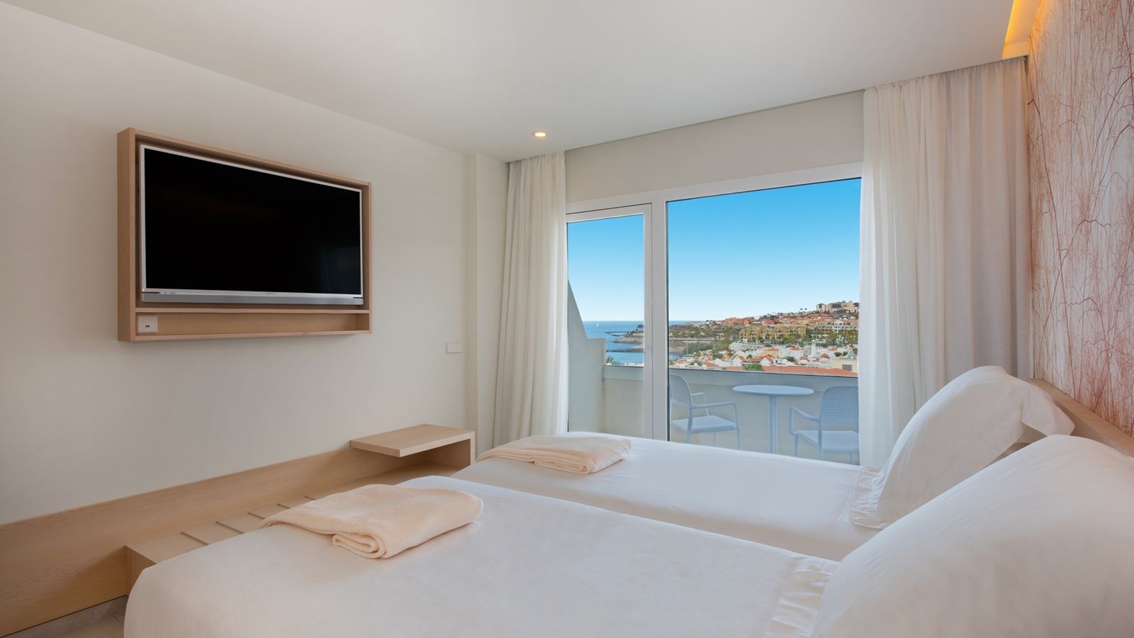 rooms-double-star-prestige-side-sea-view