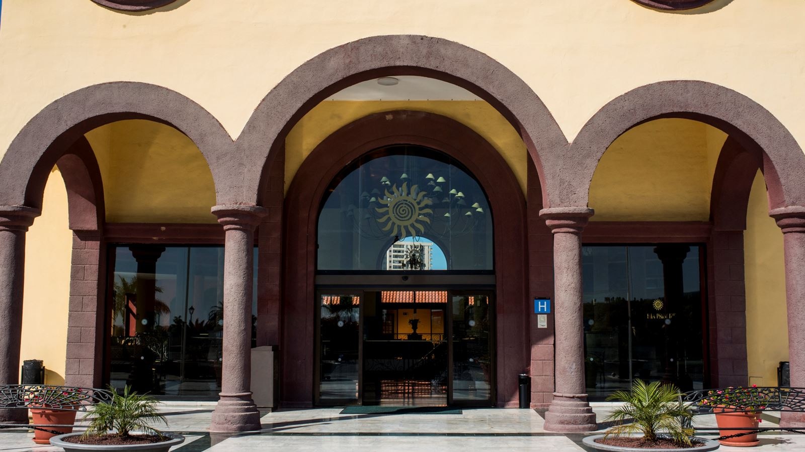 general-main-building