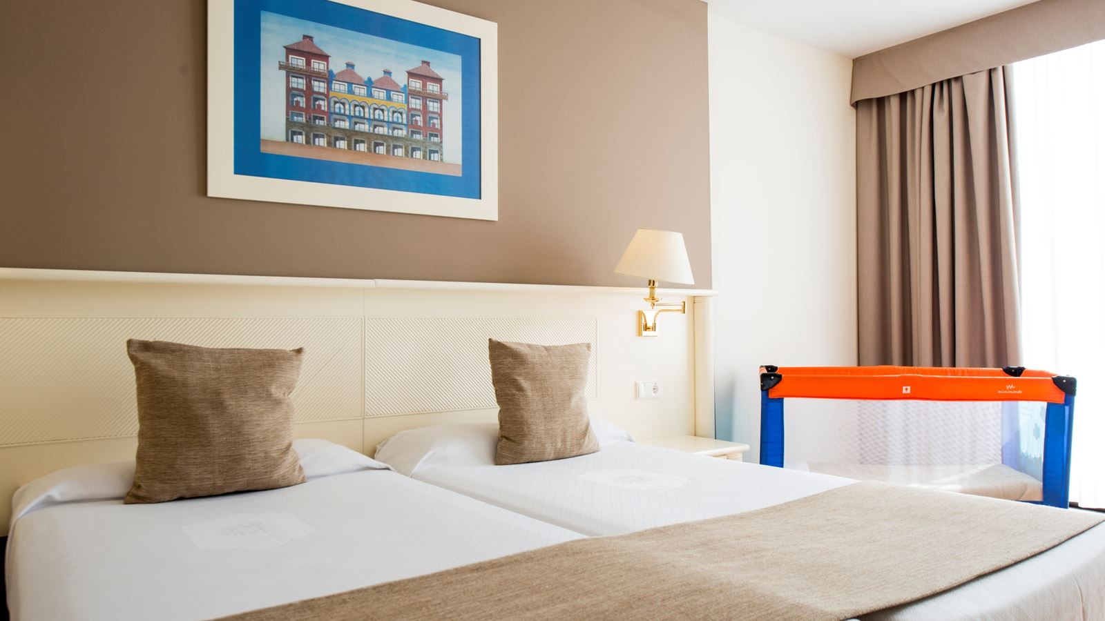 rooms-standard-balcony-or-terrace