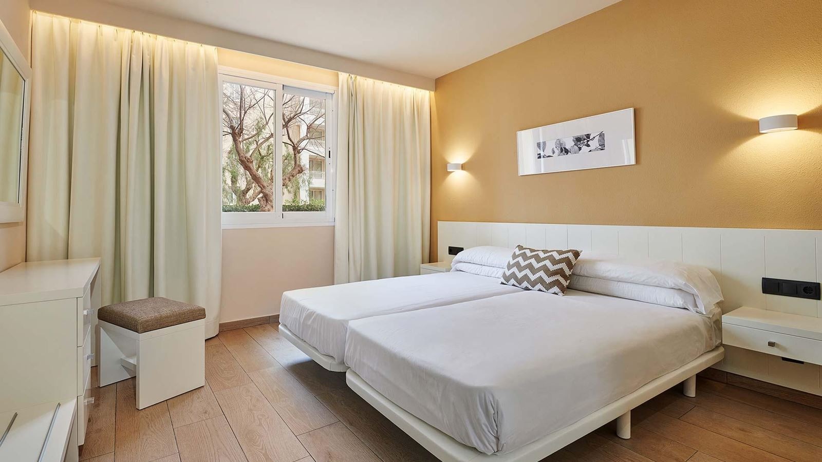 rooms-apartment-1-bedroom