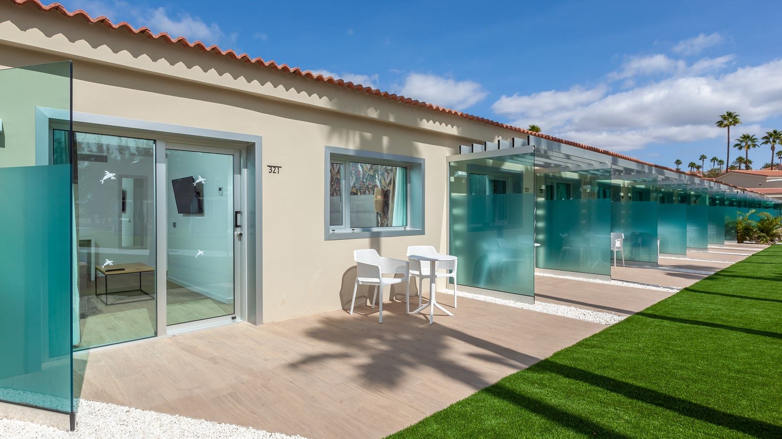 rooms-aos-adults-only-suite-with-garden-view-and-terrace