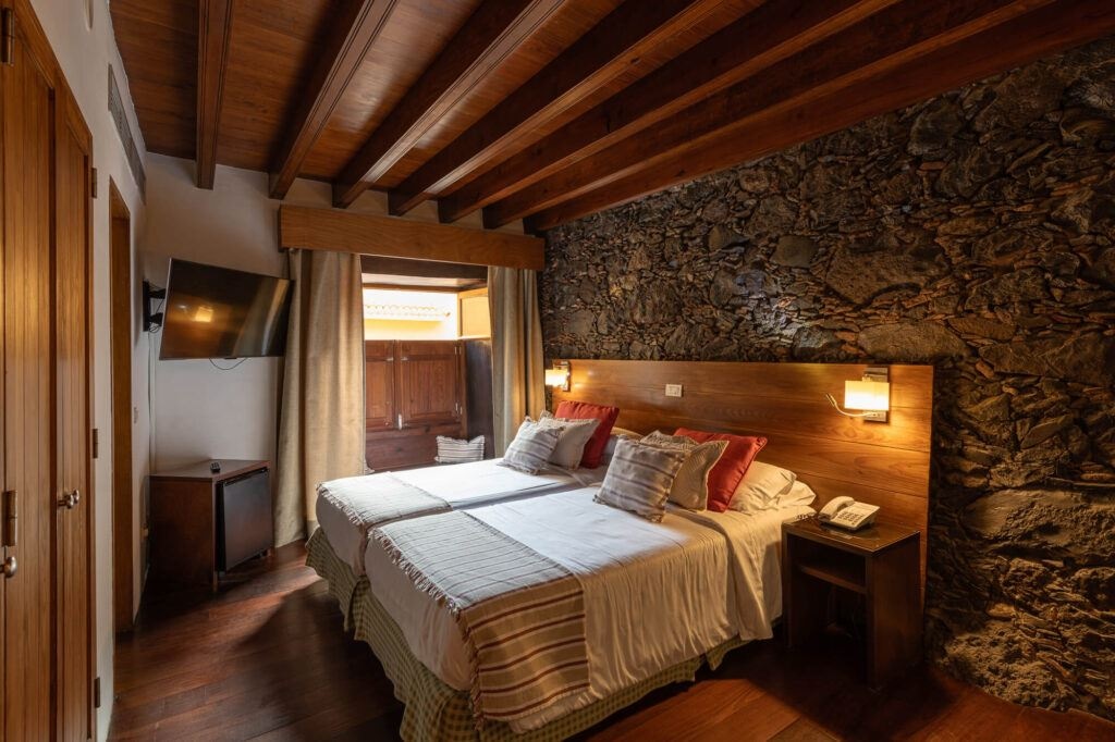 rooms-dbl-double-standard-room