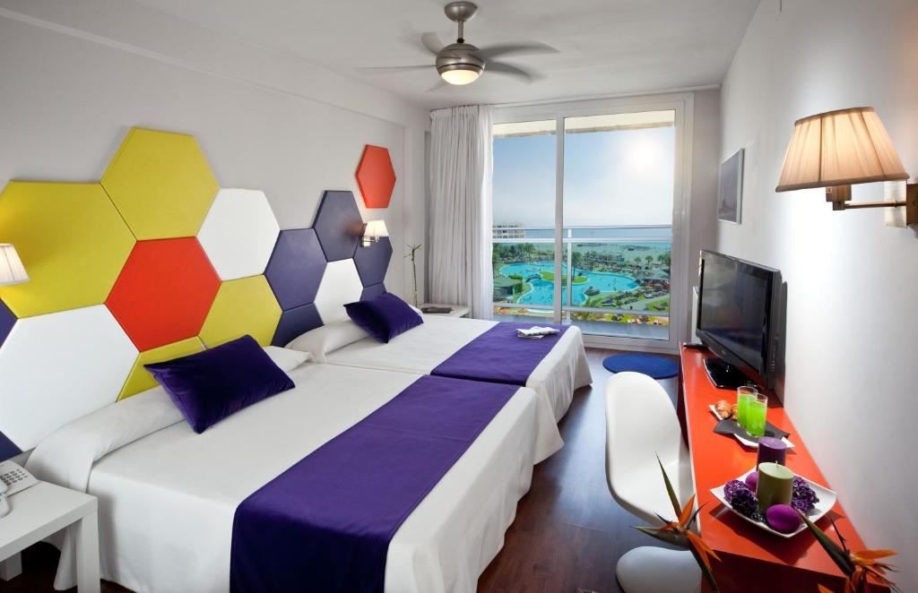 rooms-double-room-sea-view-balcony-or-tyerrace
