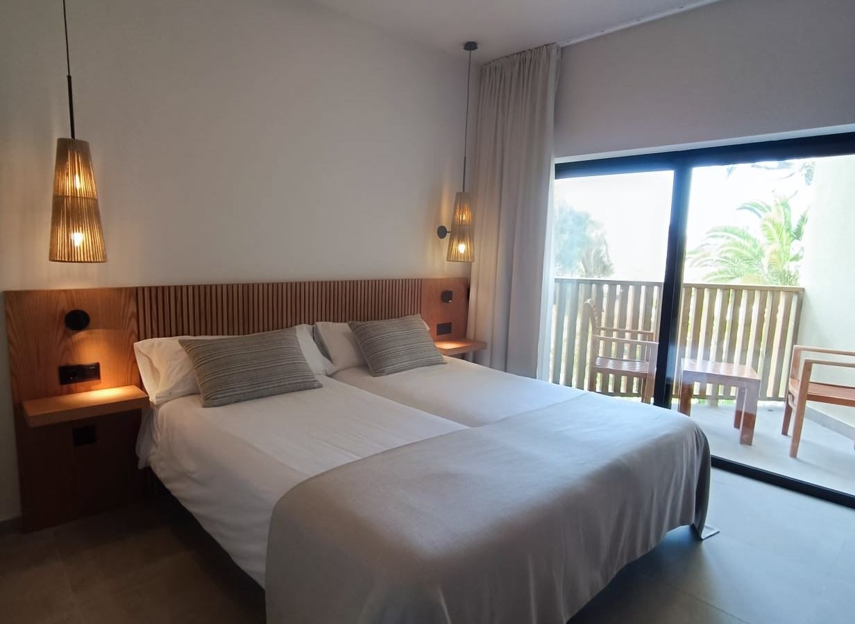 rooms-double-superior-balcony-or-terrace-g