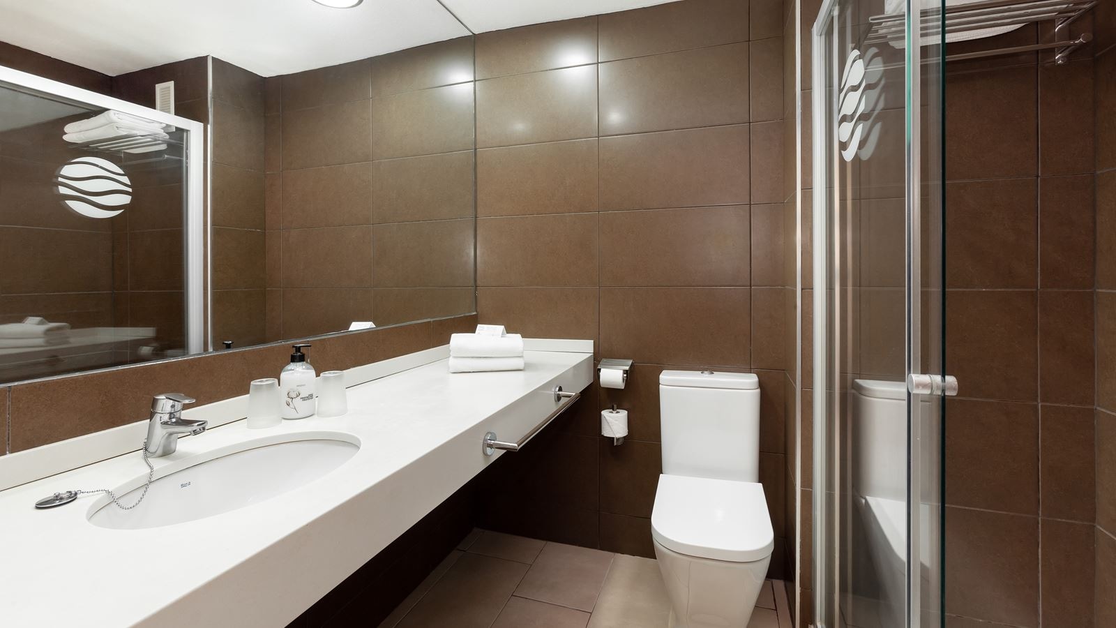 rooms-premium-1-bedroom-apartment-family-with-balcony-or-terrace